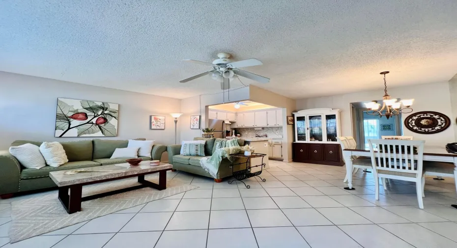 GRACIOUS IN 55+ CENTURY VILLAGE!