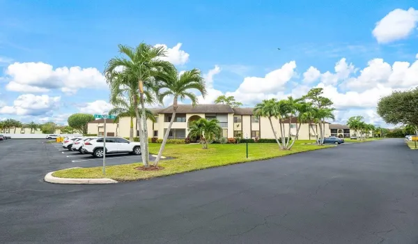 001-587LaPlayasCourt-B2-Greenacres-FL-33