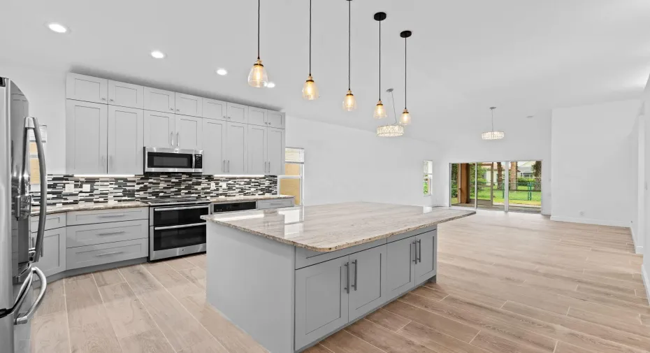 12-web-or-mls-A7405805