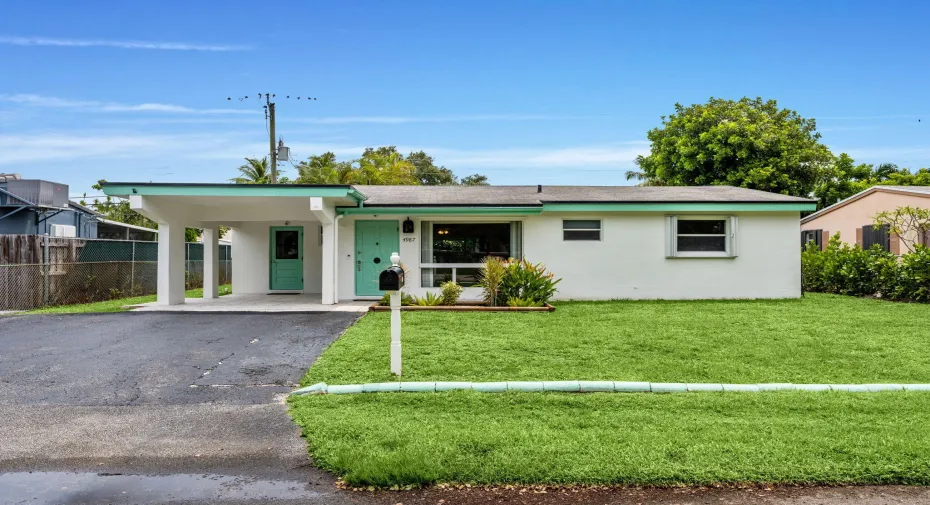 1-web-or-mls-A7404301