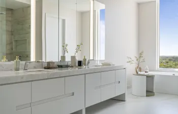 Master Bathroom (1)