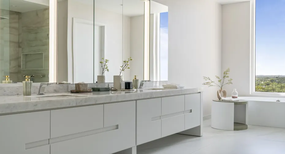 Master Bathroom (1)