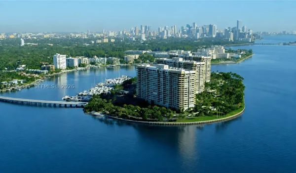 Grove Isle
