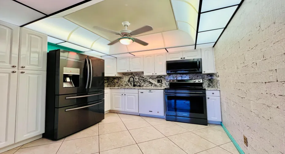 Spacious In 55+ Century Village