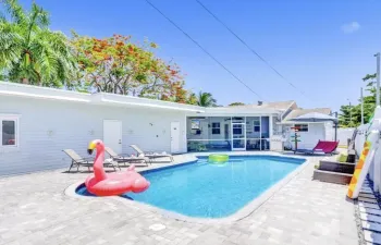 42 SW 12TH ST DANIA