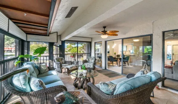 50 Pelican Pointe 205