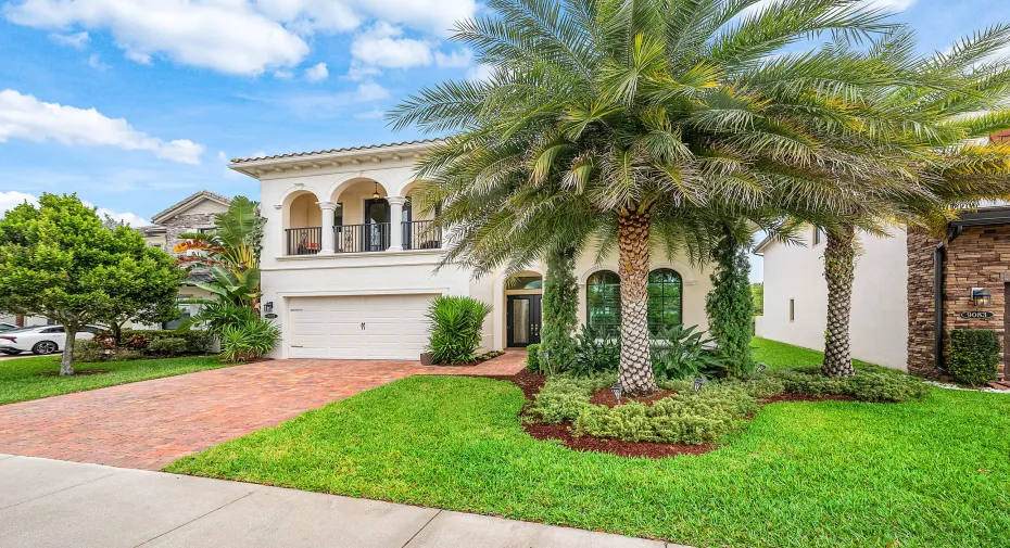 002-9091GrandPrixLane-BoyntonBeach-FL-33