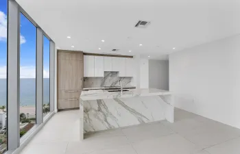 151 N Seabreeze Blvd u1003_004