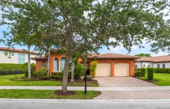 001-8269Northwest124thTerrace-Parkland-F