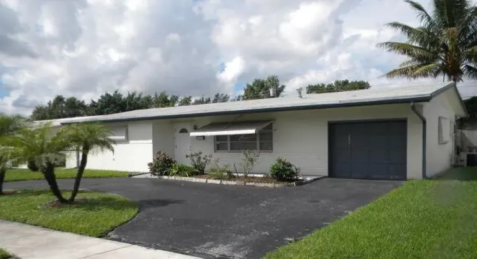 2955 NW 73 Ave