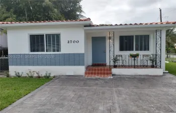 Exterior/driveway