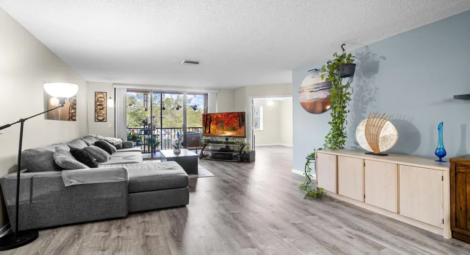 10_Livingroom