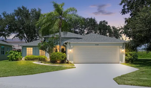 334 SW North Shore Blvd