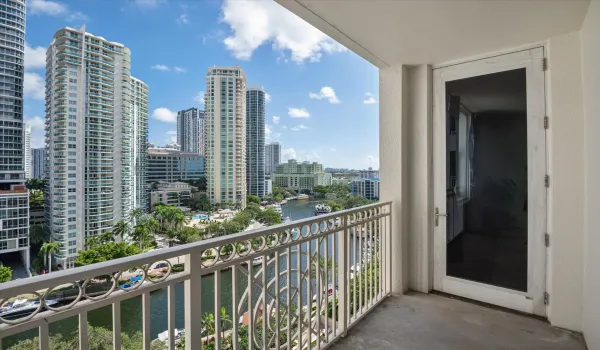 01-Steiner-511 5th Ave #1422-15