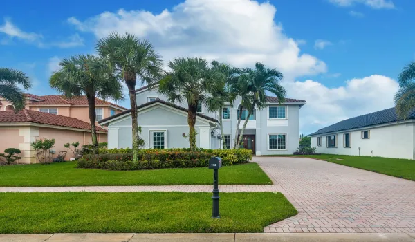 112IsolaCirRoyalPalmBeach-1