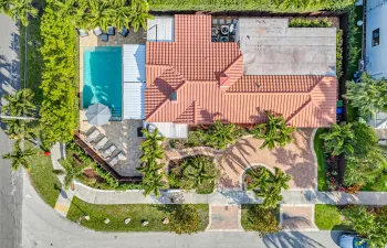 748 NE 17TH WAY-89
