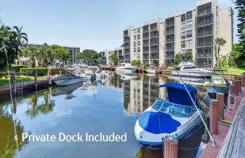 Private Dock Included (1)