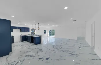 LIVING / KITCHEN AREA