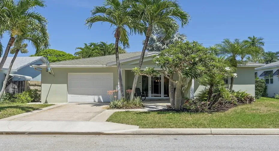 1106 N Lakeside Dr Lakeworth - 185