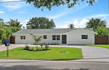 109 E Riverside Dr-24