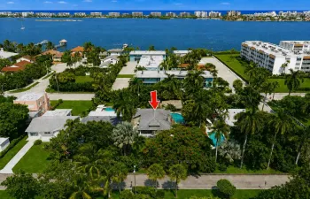 1 BLOCK FROM INTRACOASTAL