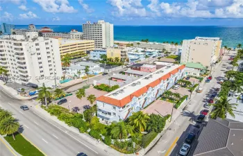 Steps from Hollywood Beach