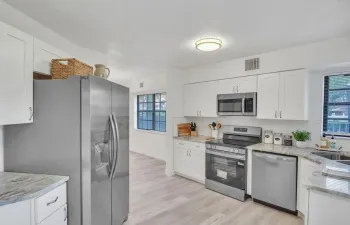 Kitchen R.jpg-SMALL