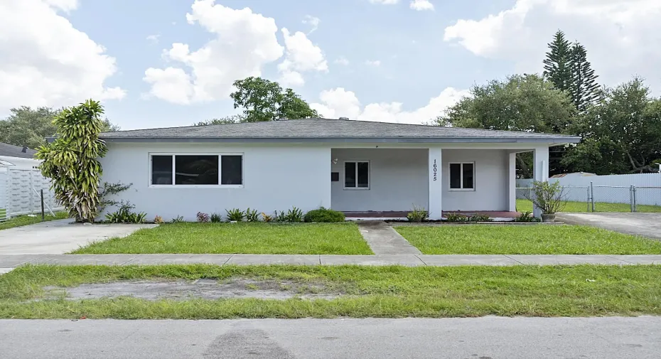 16025 NW 20TH AVE MIAMI GARDENS, FL 3305