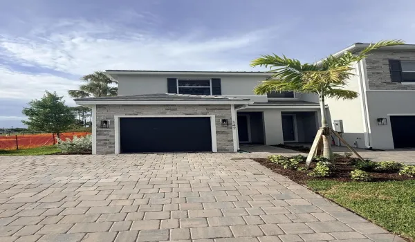 Lakeside Landing