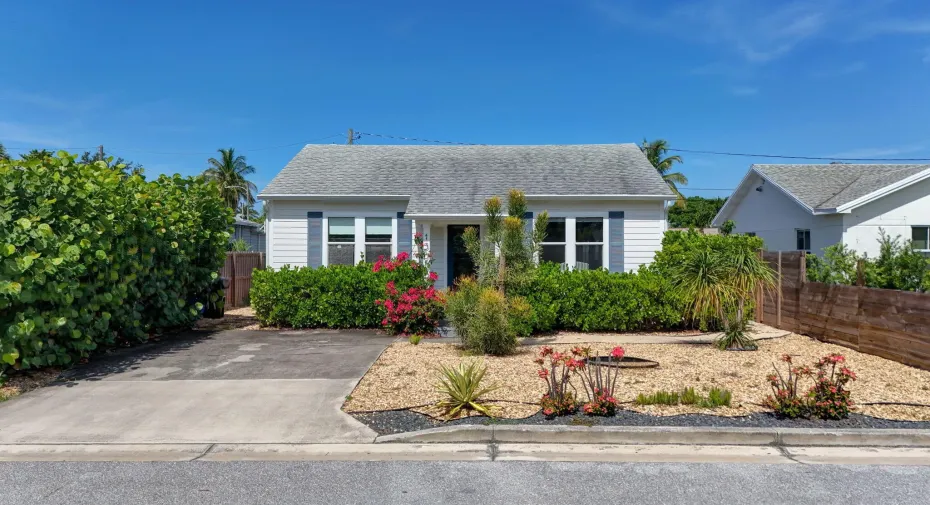 1305 N Palmway Duplex