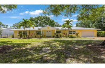 11521 41st Ave VB Front