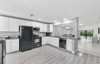 4149 Palm Forest Dr S_001
