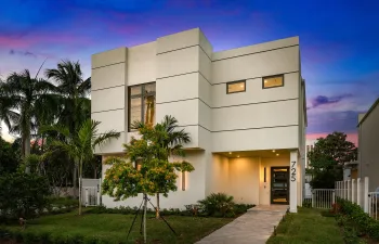 725 SE 4th Twilight
