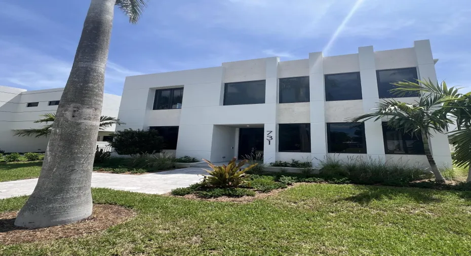 731 SE 4th Front