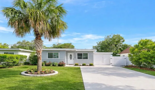 Digitally enhanced staged landscaping