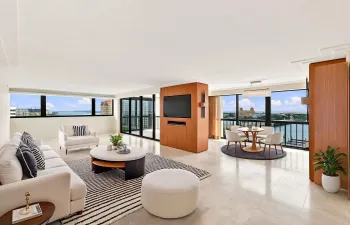 LivingRoom-VirtuallyStaged01