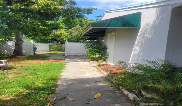 5337 NW 5th Street