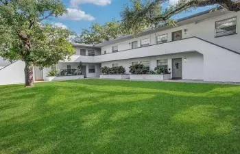 650 SW 15th 4