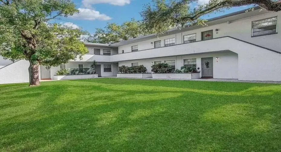650 SW 15th 4