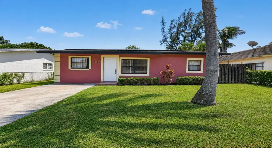 1-web-or-mls-816 SW 3rd CT (6)