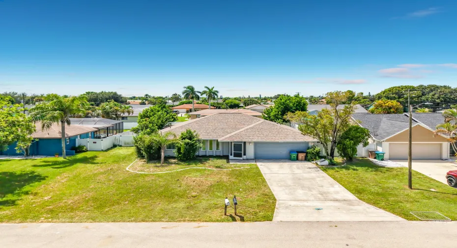 1832 SE Van Loon Terrace-11
