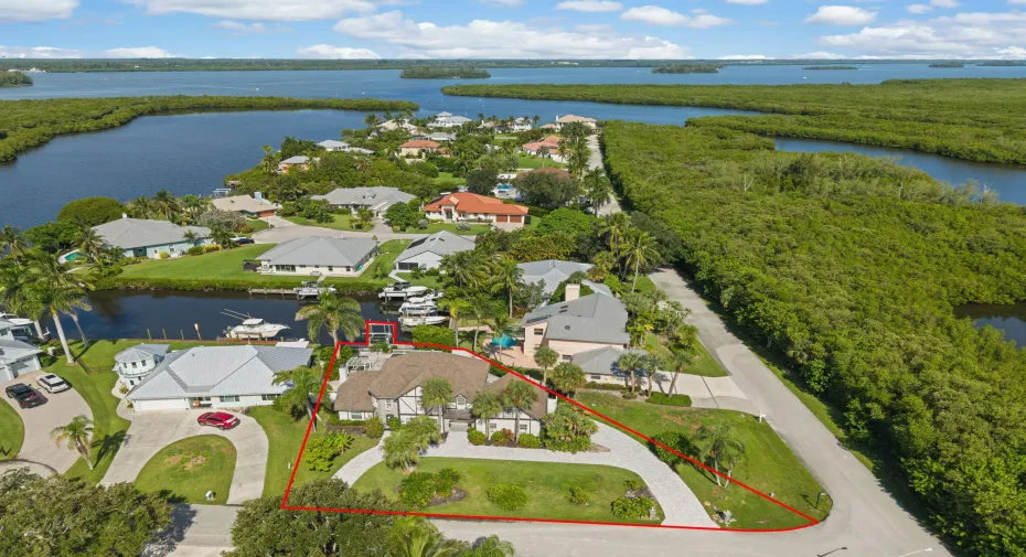 1-web-or-mls-121 Queen Eugenia Ct - 1