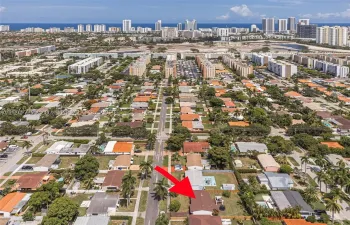 Prime Location! Very close proximity to the Beach and the Shopping Plazas.
