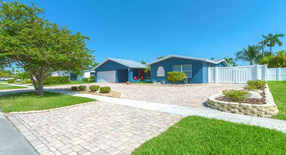 20260817 - 821 SE 16th St - MR-1