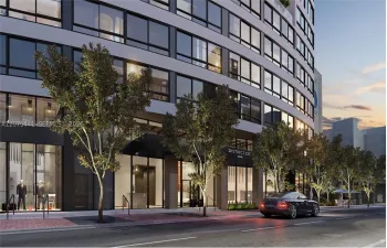 District 225 downtown Miami