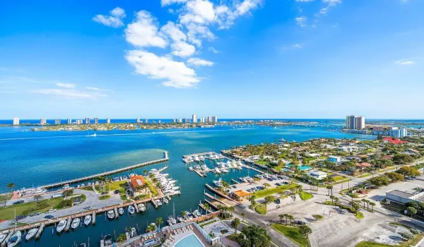 060-220LakeShoreDrive-702-LakePark-FL-33