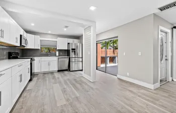 326 Jup Lks Blvd R-9337