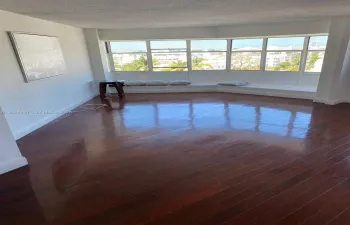 Extra room could be a second bedroom