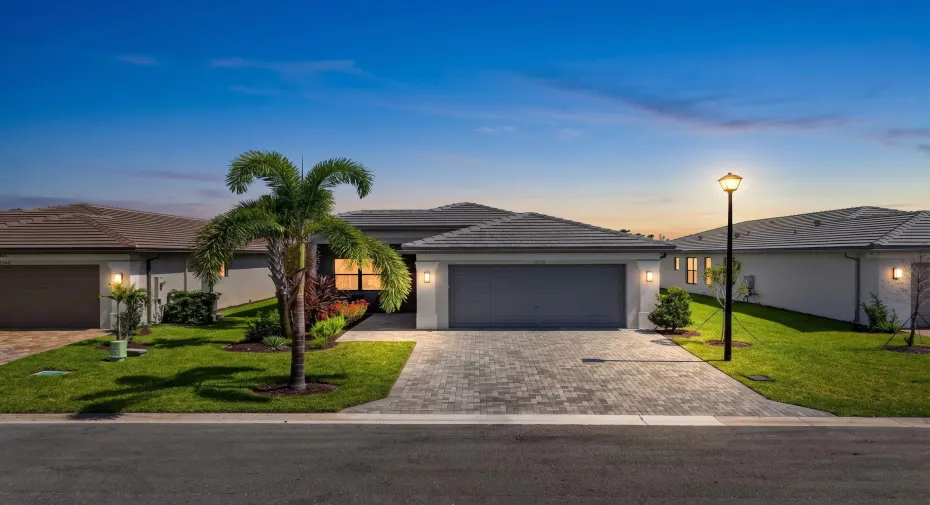 Twilight Curb Appeal That Sets the Tone