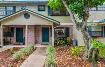 Private walkway and entrance to townhome